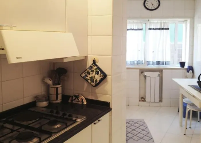 Casa De Da Zezinha * Costa de Caparica